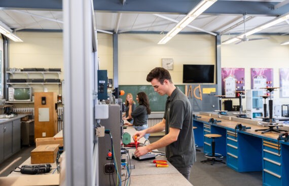 Personalplanung: evm-Gruppe wirbt Fachkräfte aus Nicht-EU-Land an