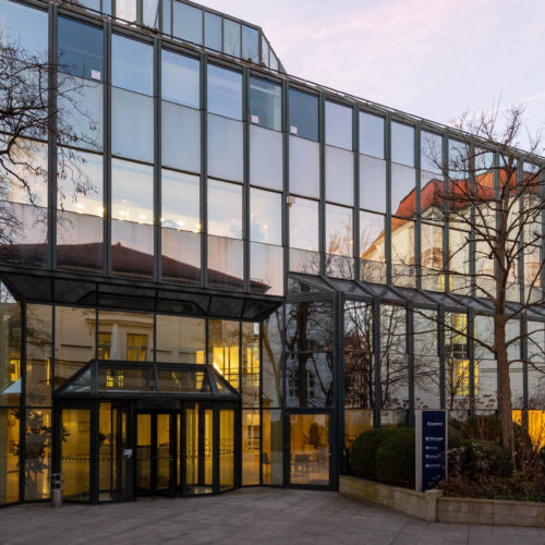 Haupteingang der Thüga Nymphenburger Strasse 39, München, Foto: Thüga, Falk Heller
